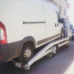 Taya Kadın Oto Kurtarıcı