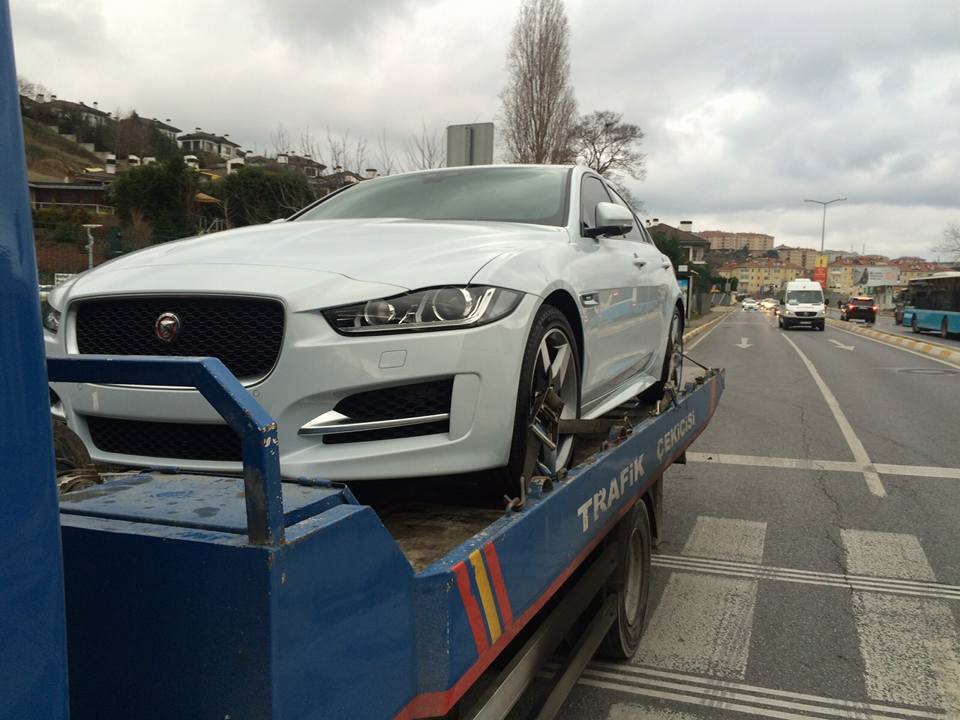 Bornova Oto Kurtarıcı