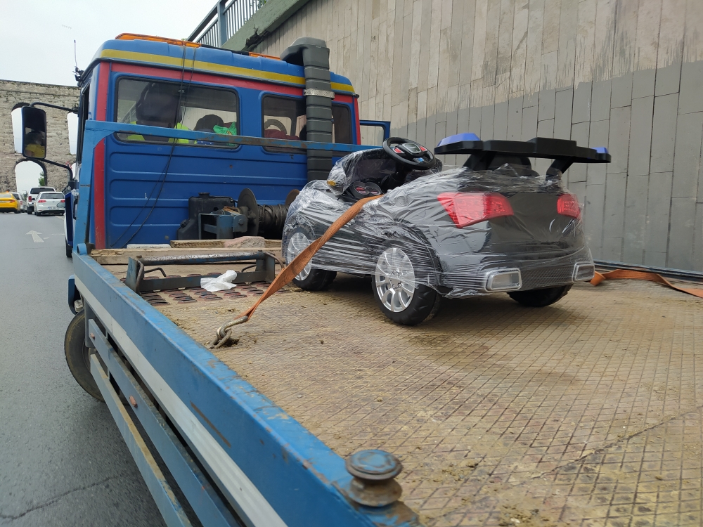 Sultangazi Oto Kurtarıcı Çekici Yol Yardım